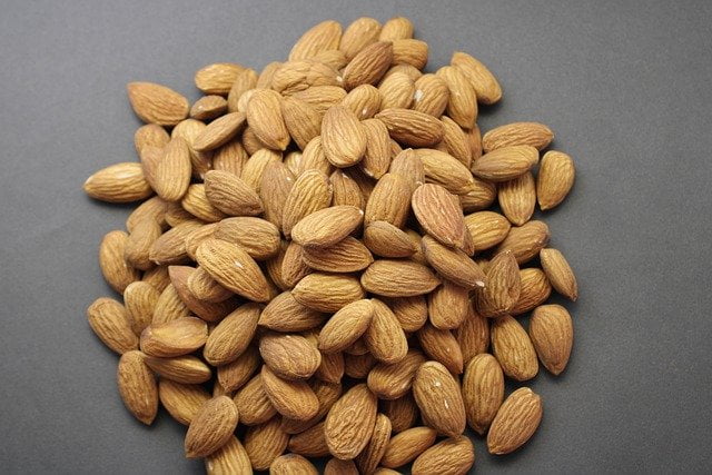You are currently viewing Almond Cultivation in Pakistan / بادام کی کاشت